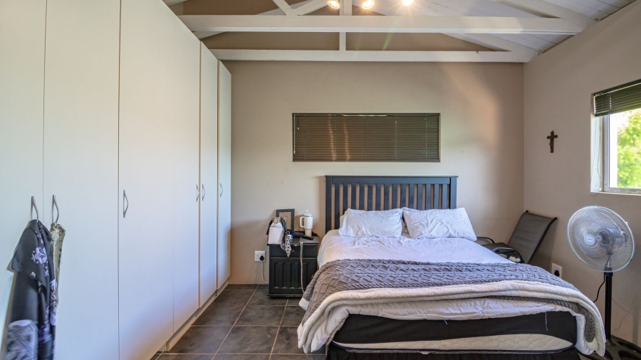 5 Bedroom Property for Sale in Vincent Eastern Cape